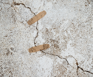 Creating A Colored Concrete Walkway To Make Your Home’s Walkways Look New?